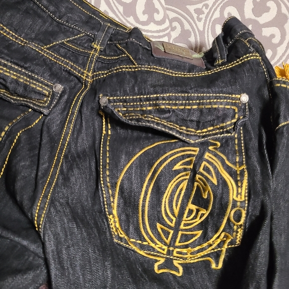 Authentic Coogi jeans.. - Picture 5 of 7